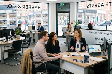 Do You Have to Use Your Estate Agent&rsquo;s Mortgage Broker?